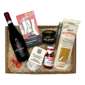 Große italienische Geschenkbox mit Rotwein und Pasta von Mysupper