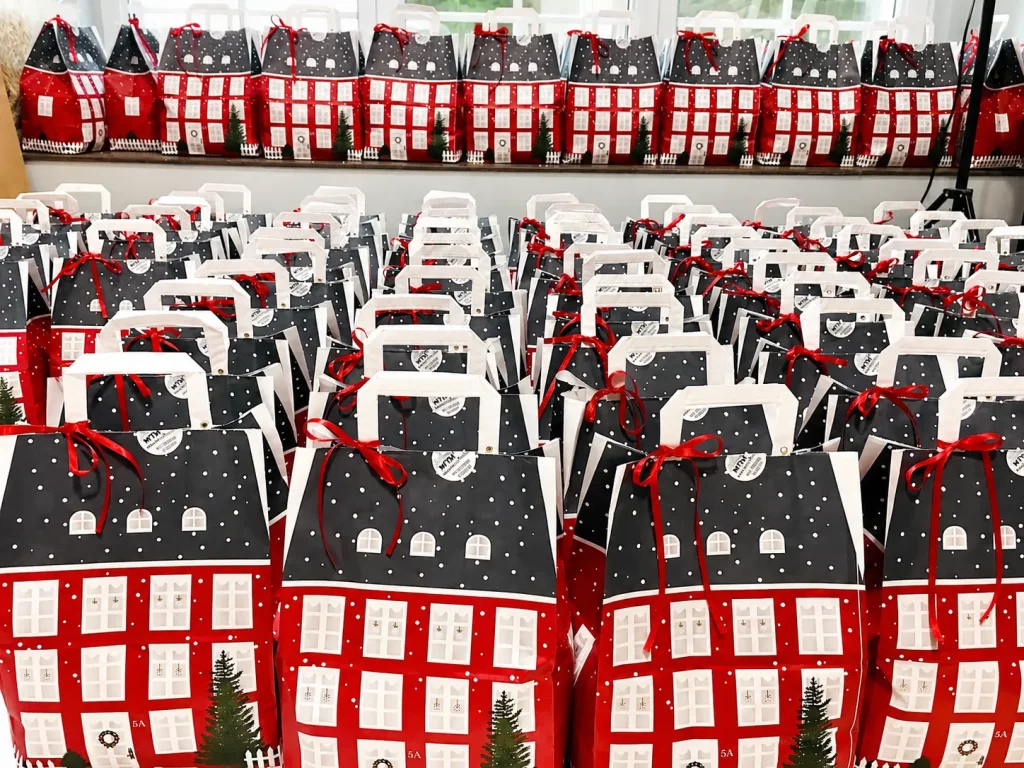 Versandfertige Weihnachtsgeschenke für Kunden und Geschäftspartner bei Mysupper in Hamburg